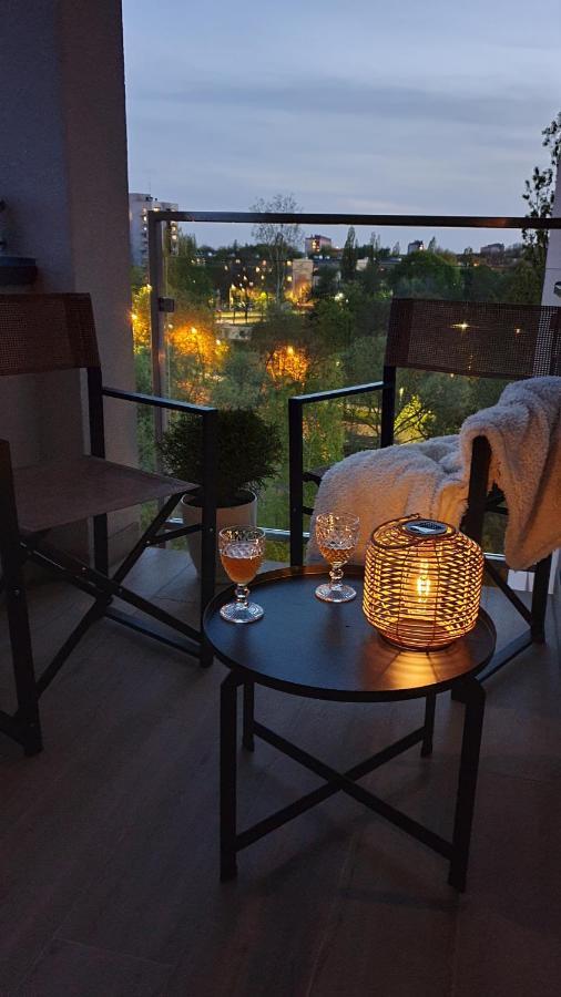 Zlota Nowa Huta Apartment Krakow Exterior photo