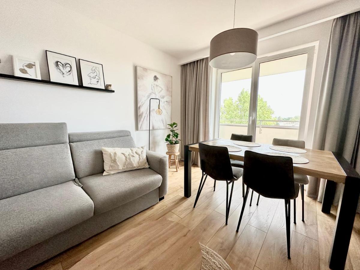 Zlota Nowa Huta Apartment Krakow Exterior photo
